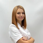 Хачатурян Анастасия Георгиевна, стоматолог-терапевт