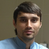 Новичков Олег Владимирович, стоматолог-хирург