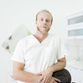 Свириденко Артем Дмитриевич, стоматолог-хирург