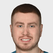 Плюснин Евгений Сергеевич, стоматолог-терапевт