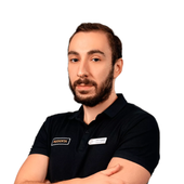 Джумаев Азамат Рустамович, стоматолог-хирург