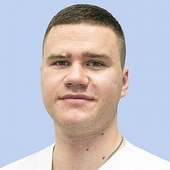 Улупов Максим Алексеевич, стоматолог-терапевт