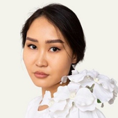 Будаева Сайжена Алексеевна, врач-косметолог