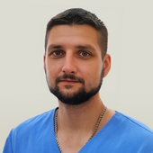 Тихомиров Александр Александрович, стоматолог-хирург