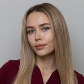 Кологур Кристина Константиновна, стоматолог-терапевт