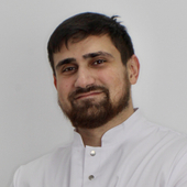 Ширванян Карен Андраникович, стоматолог-хирург