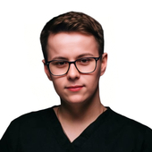 Бутаков Владислав Сергеевич, офтальмолог