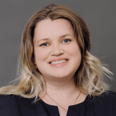 Мясникова Елена Сергеевна, стоматолог-терапевт