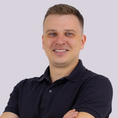 Молчанов Евгений Дмитриевич, стоматолог-хирург