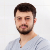 Кущаев Абдурахман Сулейманович, стоматолог-терапевт