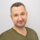 Молоканов Леонид Сергеевич, стоматолог-хирург