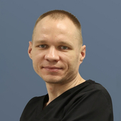 Булавинов Александр Александрович, стоматолог-терапевт