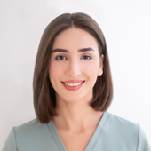 Сафарова Айнур Сафаровна, пластический хирург