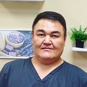 Абдуллаев Рустам Хасанович, массажист