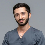 Багаев Вадим Леонидович, стоматолог-терапевт