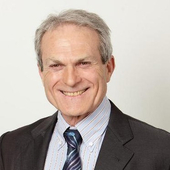 Сэрр Даниэль, стоматолог-хирург