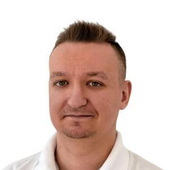 Гурьянов Олег Андреевич, стоматолог-терапевт