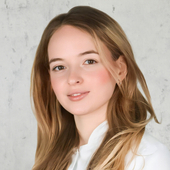 Синдикаева Виктория Эдуардовна, стоматолог-терапевт