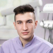 Ефимов Станислав Дмитриевич, стоматолог-терапевт