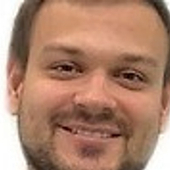 Сушков Владислав Степанович, стоматолог-терапевт