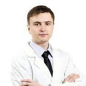 Павлов Максим Сергеевич, стоматолог-хирург