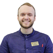 Власов Егор Павлович, стоматолог-терапевт