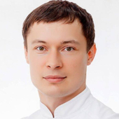 Фесенко Роман Александрович, стоматолог-хирург