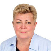 Гринёва-Хусаинова Елена Михайловна, массажист