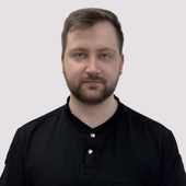 Коннов Максим Сергеевич, стоматолог-терапевт