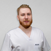 Зинченко Михаил Романович, стоматолог-терапевт
