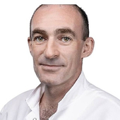 Слуцкий Михаил Аркадьевич, стоматолог-хирург