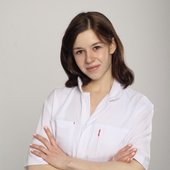 Кузиванова Анастасия Назаровна, стоматолог-эндодонт