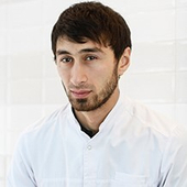 Бешнибов Бислан Асланович, стоматолог-терапевт