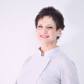 Новицкая Лариса Сергеевна, массажист