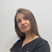 Худякова Юлия Сергеевна, стоматолог-терапевт