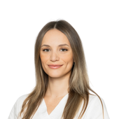 Титова Алина Михайловна, ортодонт