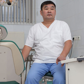 Аюшиев Иван Николаевич, стоматолог-терапевт