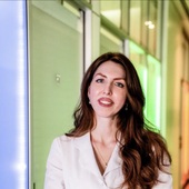 Аришкова Владлена Владиславовна, стоматолог-терапевт