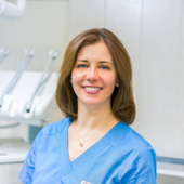 Брызгалова Юлия Анатольевна, стоматолог-терапевт