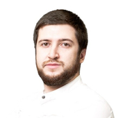 Шугаев Эльдар Эдманович, стоматолог-терапевт