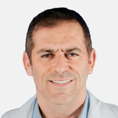 Аравот Дан, кардиохирург