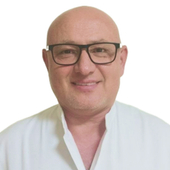 Азаренков Олег Петрович, хирург