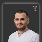 Гусейнов Ниджат Айдынович, стоматолог-терапевт