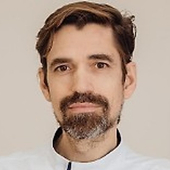 Китаев Юрий Александрович, стоматолог-терапевт