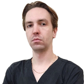 Коваленко Данил Богданович, стоматолог-терапевт