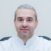 Тинкер Артём Юрьевич, стоматолог-ортопед