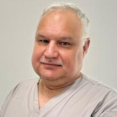 Сафаров Рустам Курбонназарович, стоматолог-хирург