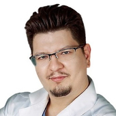 Ахметов Сергей Евгеньевич, стоматолог-хирург