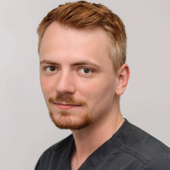 Примогенов Валерий Витальевич, стоматолог-терапевт