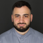 Хоцанян Вааг Варданович, стоматолог-хирург